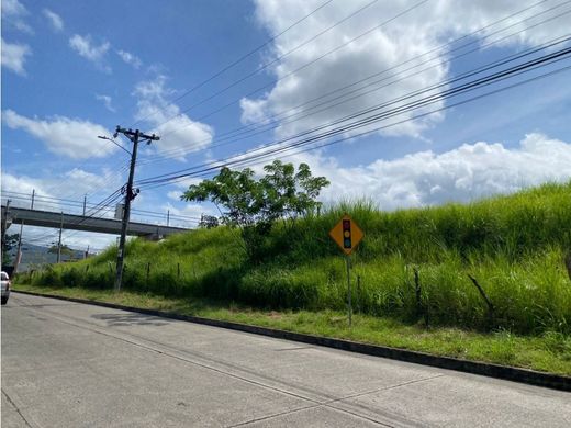 Terreno a Tocumen, Distrito de Panamá