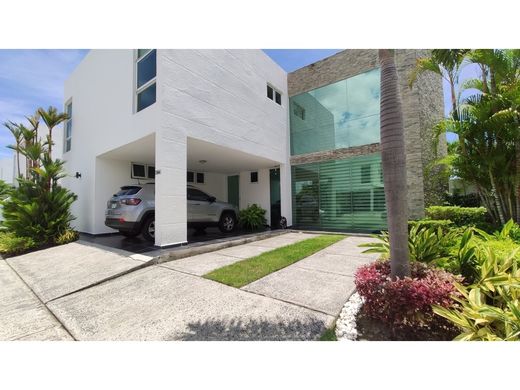 Luxury home in Juan Díaz, Distrito de Antón