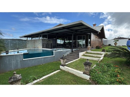 Luxury home in Cerro Azul, Distrito de Panamá