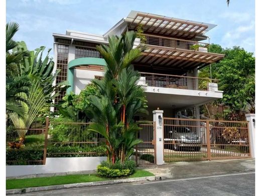 Casa di lusso a Albrook, Distrito de Panamá