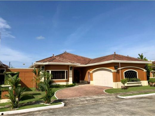 Luxury home in Panama City, Distrito de Panamá