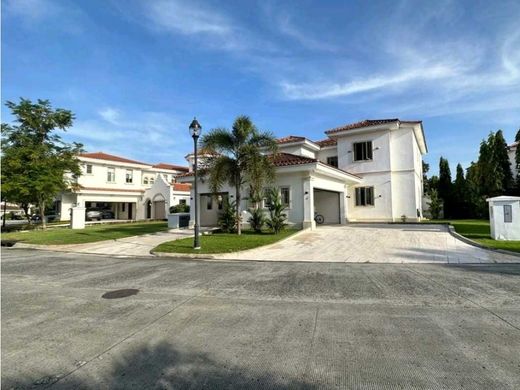 パナマシティ, Distrito de Panamáの高級住宅