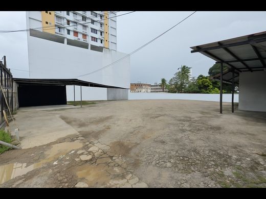 Участок, Carrasquilla, Distrito de Panamá