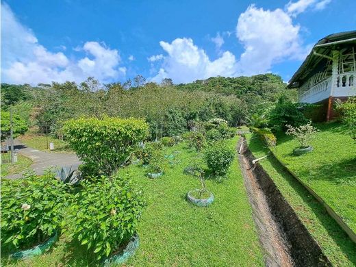 Luxury home in Gatún, Distrito de Colón
