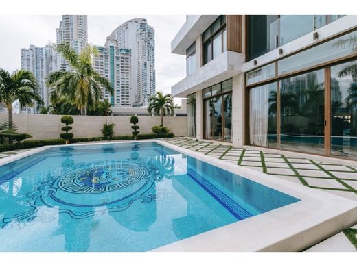Apartamento - Altos de San Francisco, Distrito de La Chorrera