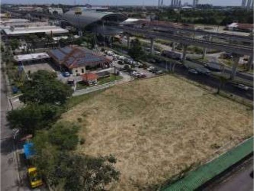 Arsa San Miguelito, Distrito San Miguelito