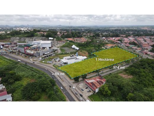 地皮  出售 La Chorrera