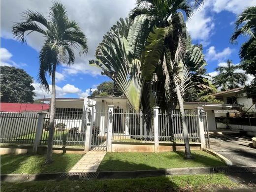 Luxus-Haus in Albrook, Distrito de Panamá
