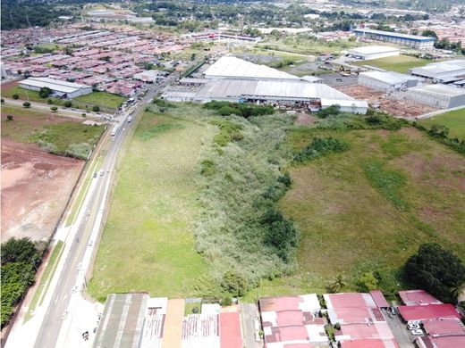 パナマシティ, Distrito de Panamáの土地