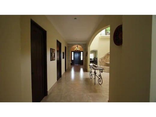 Luxus-Haus in Antón, Distrito de Antón