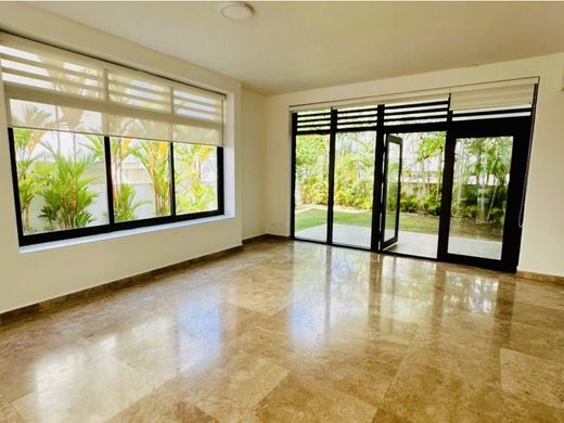 Luxury home in Arraiján, Distrito Arraiján