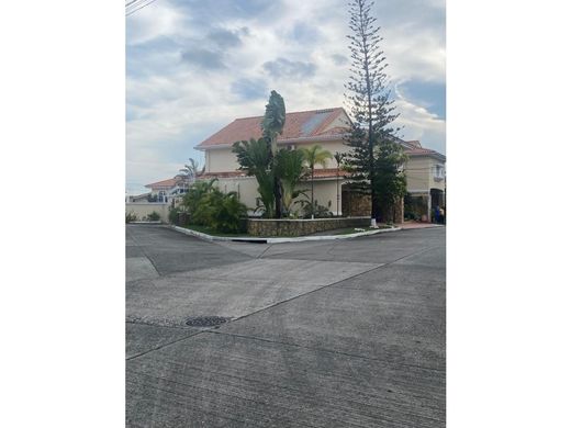 Luxury home in San Miguelito, Distrito San Miguelito