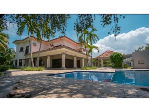 Casa di lusso a Juan Díaz, Distrito de Antón