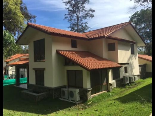 منزل ﻓﻲ Ancón, Distrito de Panamá