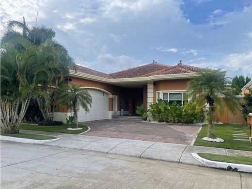 パナマシティ, Distrito de Panamáの高級住宅