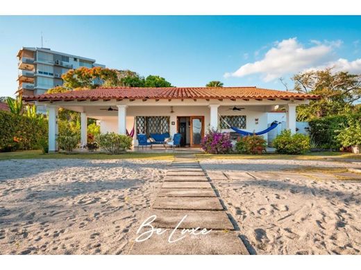 Casa de lujo en Río Hato, Distrito de Antón