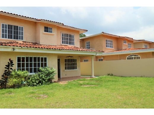 Luxury home in Bella Vista, Distrito de Donoso