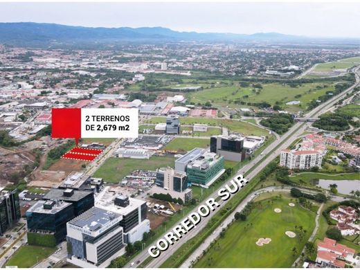 パナマシティ, Distrito de Panamáの土地