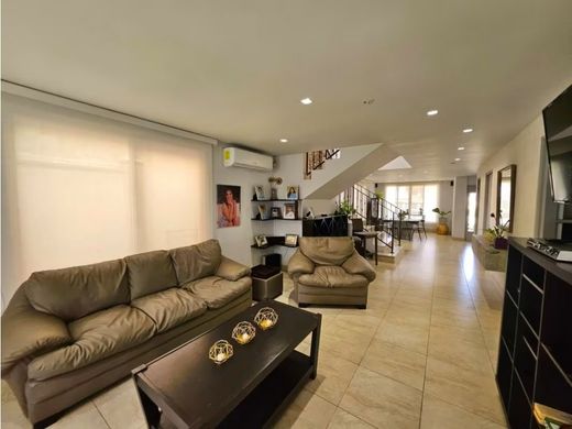 Casa de lujo en Betania, Distrito de Panamá