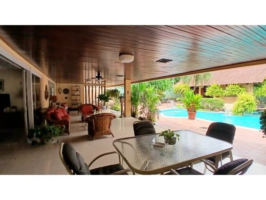 Luxury home in Altos de San Francisco, Distrito de La Chorrera