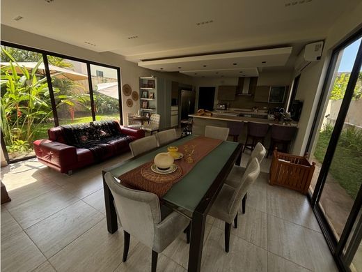 Luksusowy dom w Arraiján, Distrito Arraiján