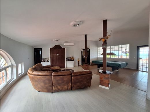 Luksusowy dom w San Carlos, Distrito de San Carlos