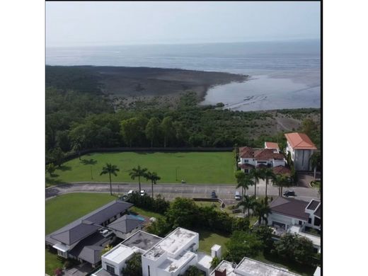 Grundstück in Juan Díaz, Distrito de Antón