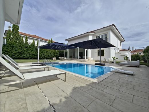 Luxury home in Juan Díaz, Distrito de Antón