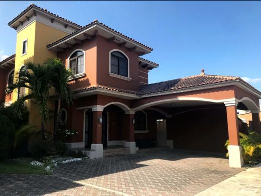 ‏בתי יוקרה ב  Juan Díaz, Distrito de Antón