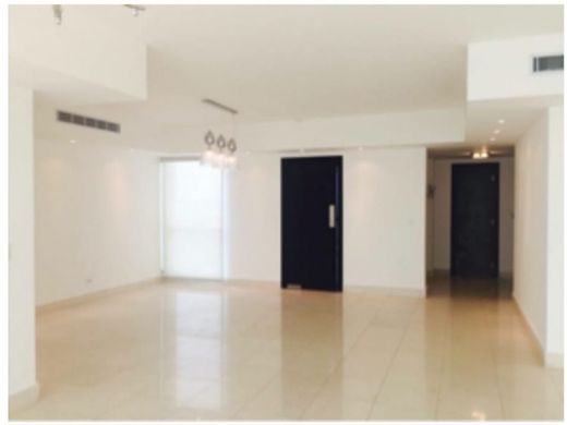 Piso / Apartamento en Juan Díaz, Distrito de Antón