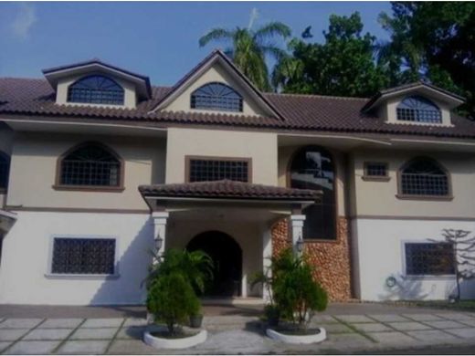 Casa di lusso a Albrook, Distrito de Panamá