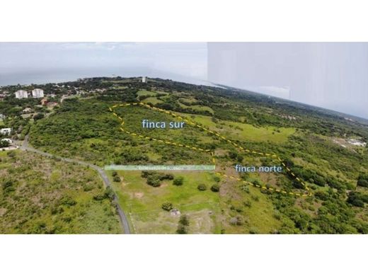 Grond in San Carlos, Distrito de San Carlos