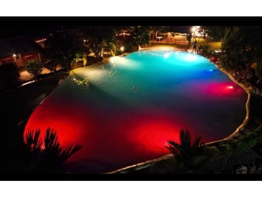 Hotel in Dolega District, Distrito de Dolega