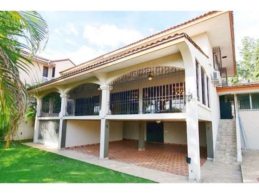 パナマシティ, Distrito de Panamáの高級住宅