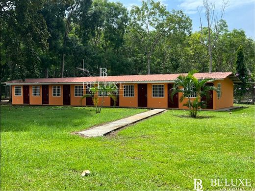 Cortijo o casa de campo en Río Hato, Distrito de Antón