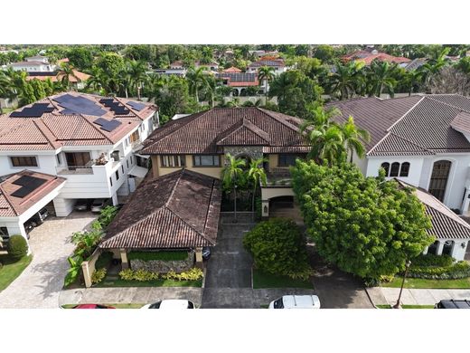 Casa di lusso a Juan Díaz, Distrito de Antón