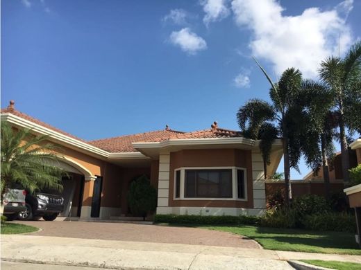 Juan Díaz, Distrito de Antónの高級住宅