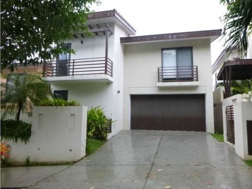 منزل ﻓﻲ Capira, Distrito de Capira