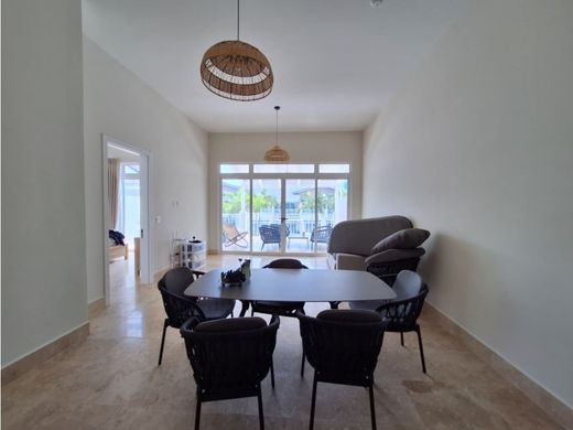 Apartment / Etagenwohnung in Antón, Distrito de Antón