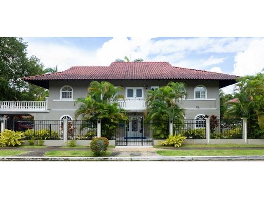 Casa di lusso a Albrook, Distrito de Panamá