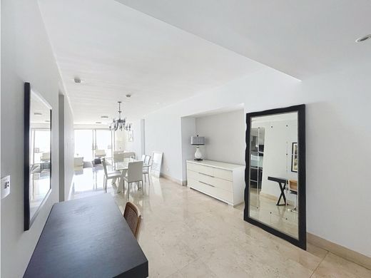 Bella Vista, Distrito de Donosoのアパートメント