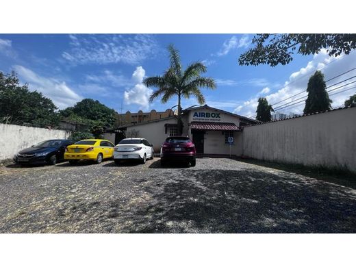 Офис, Miraflores, Distrito Penonomé