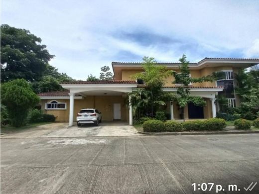 Luxury home in Juan Díaz, Distrito de Antón