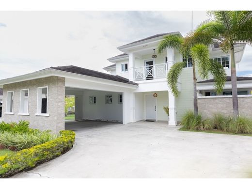 منزل ﻓﻲ Río Hato, Distrito de Antón