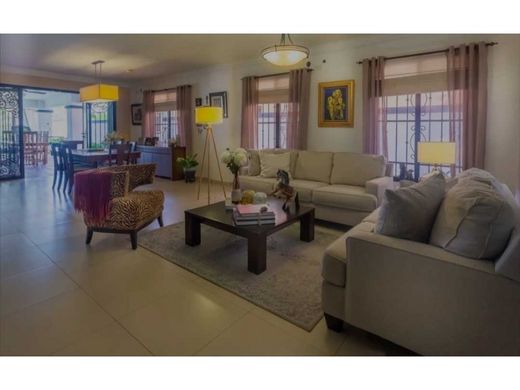 Casa di lusso a San Miguelito, Distrito San Miguelito