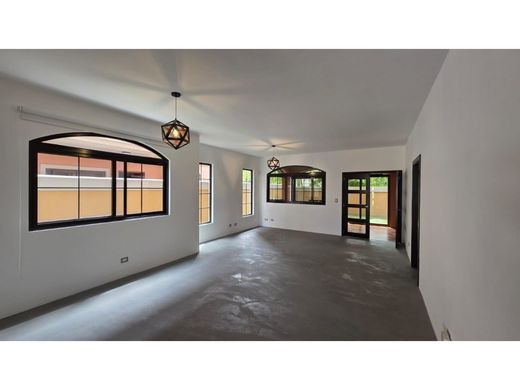 Πολυτελή κατοικία σε Juan Díaz, Distrito de Antón