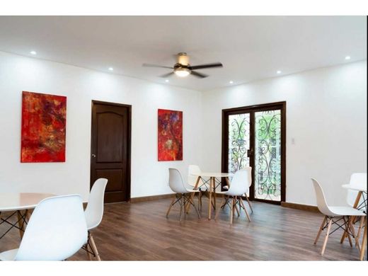 ‏בתי יוקרה ב  Bella Vista, Distrito de Donoso