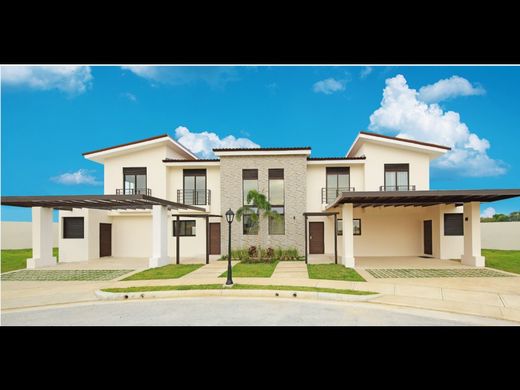 豪宅  Juan Díaz, Distrito de Antón