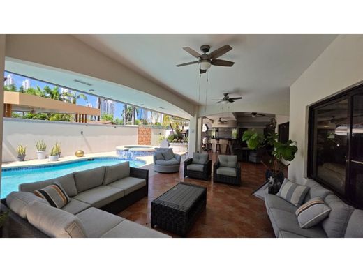 Maison de luxe à Juan Díaz, Distrito de Antón