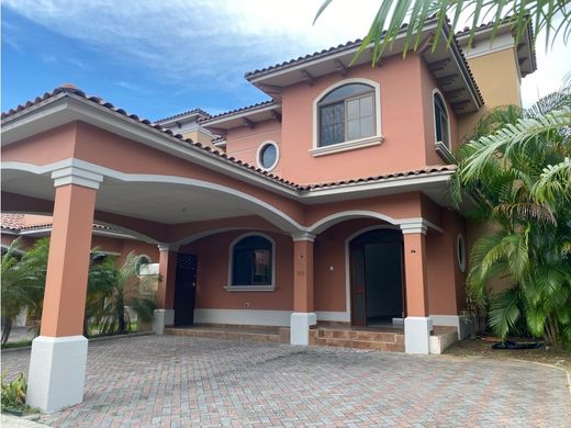 منزل ﻓﻲ بنما (مدينة), Distrito de Panamá